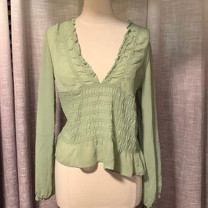 Gorgeous crown of hearts plunge neck peasant blouse size large